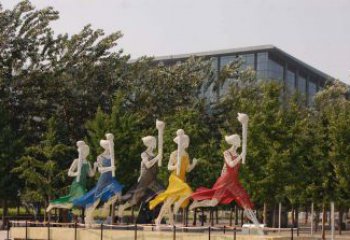 重庆不锈钢雕塑——拿火炬跑步
