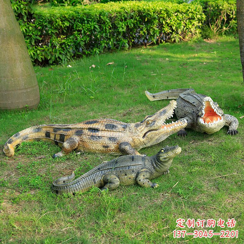 重庆可爱的鳄鱼仿真动物雕塑
