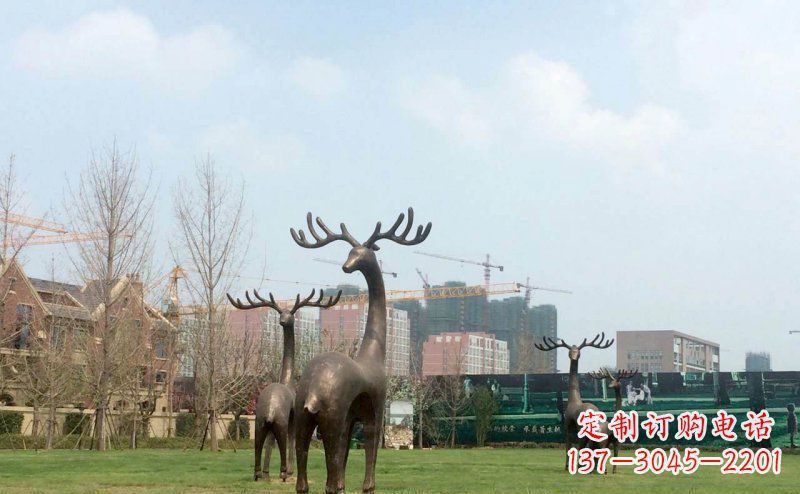 重庆公园抽象梅花鹿动物铜雕