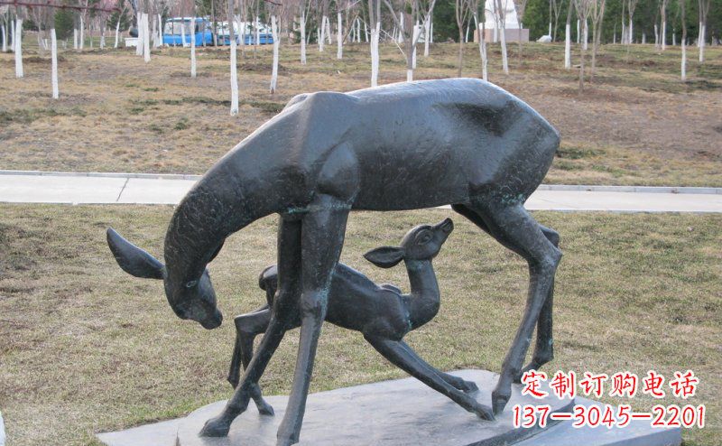 重庆公园抽象母子鹿动物铜雕 (2)