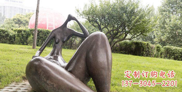 重庆独特而精美的抽象女人铜雕