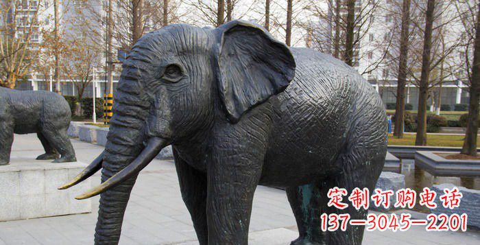 重庆精致精美的大象公园雕塑