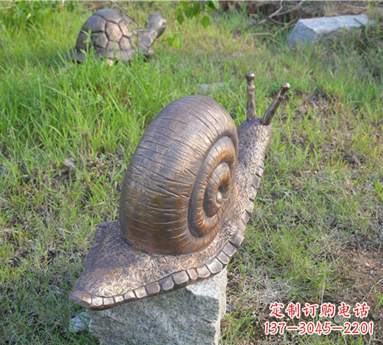 重庆全新玻璃钢材质仿真铜蜗牛雕塑
