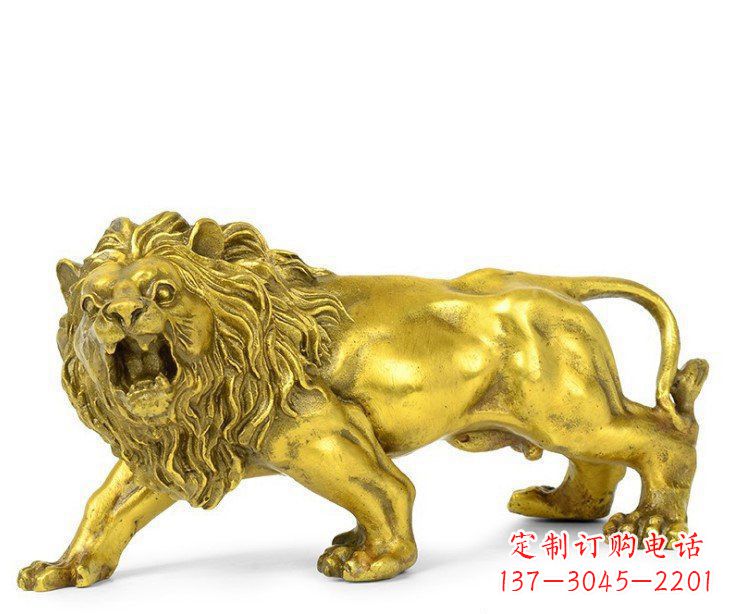 重庆黄铜鎏金狮子雕塑——象征力量的艺术精品