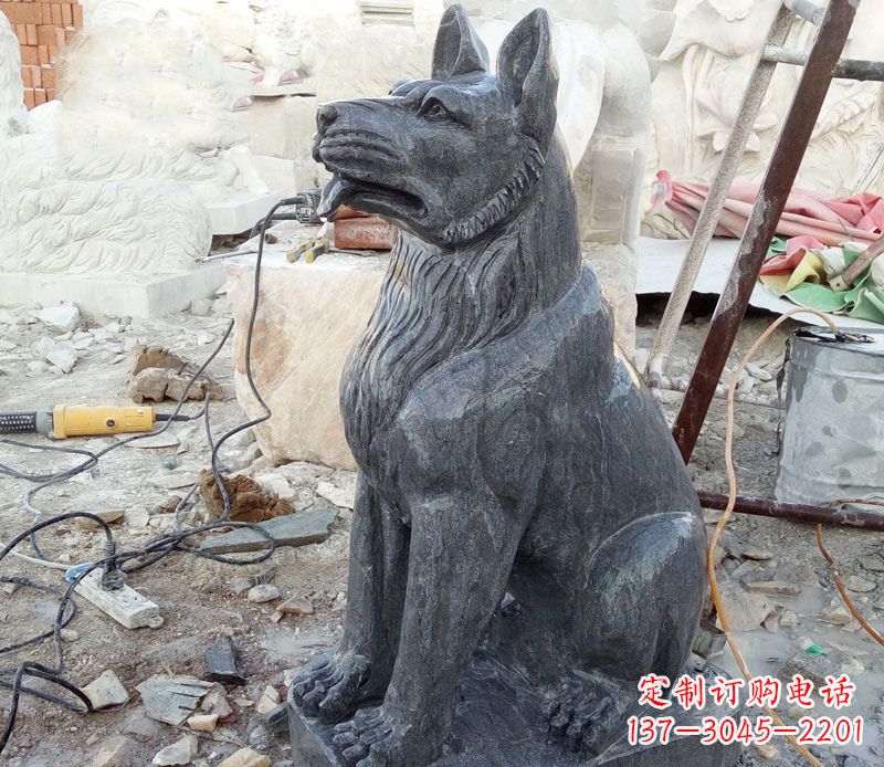 重庆狗雕塑,以自然主题展现美丽艺术