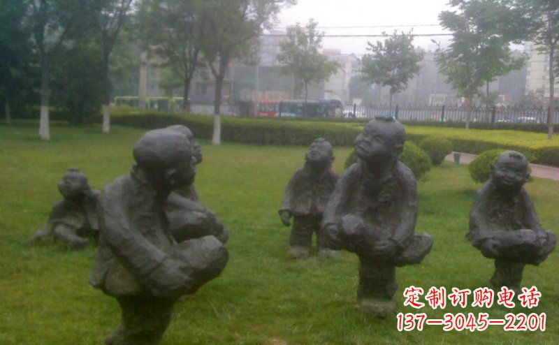 重庆公园儿童斗鸡小品铜雕