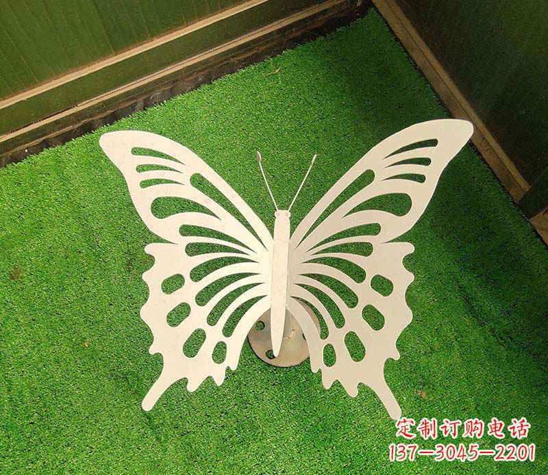 重庆优雅迷人的蝴蝶不锈钢雕塑