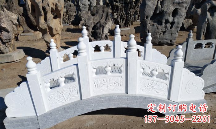 重庆公园汉白玉石拱桥 (6)