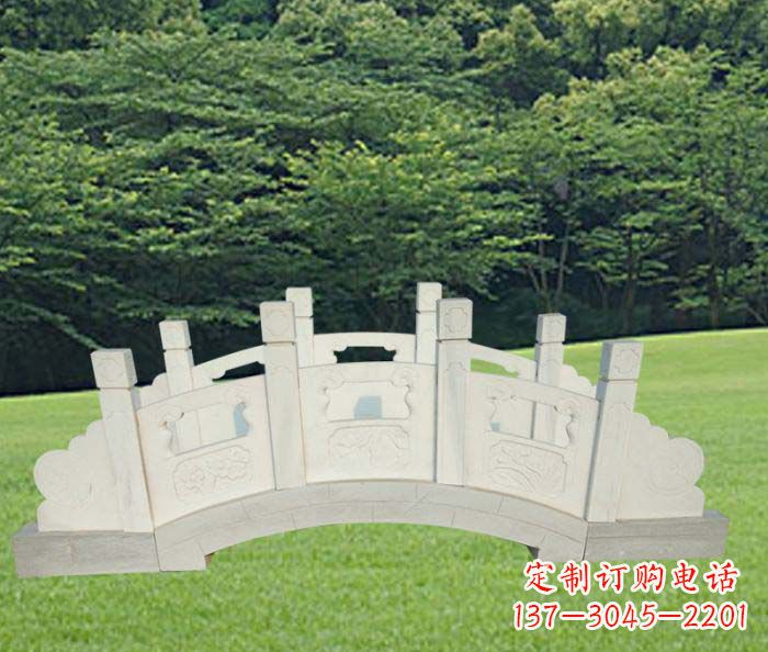 重庆公园汉白玉石拱桥