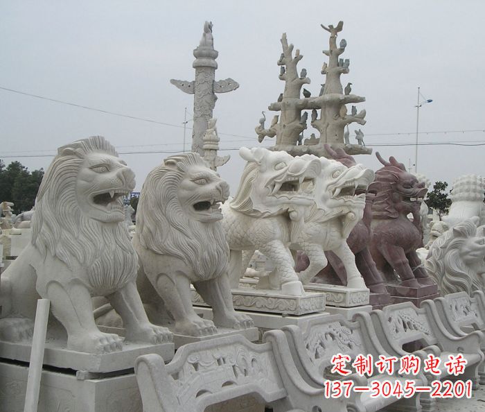 重庆新中式金色狮子雕塑