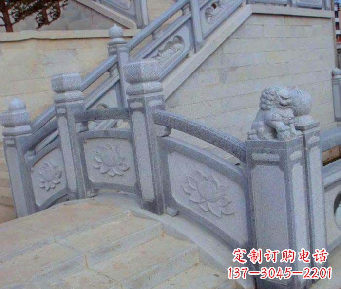 重庆中领雕塑精美仿古栏板雕塑，给公园景观增添浪漫气息