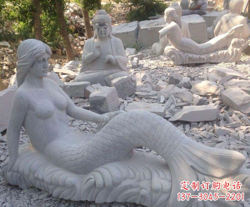 重庆公园景区美人鱼石雕