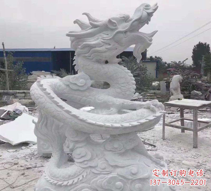 重庆公园景区盘龙石雕