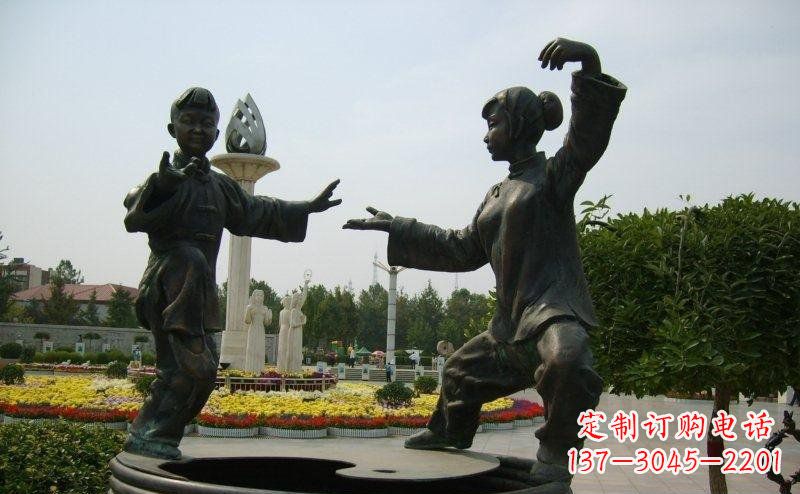 重庆公园练太极拳的人物小品铜雕