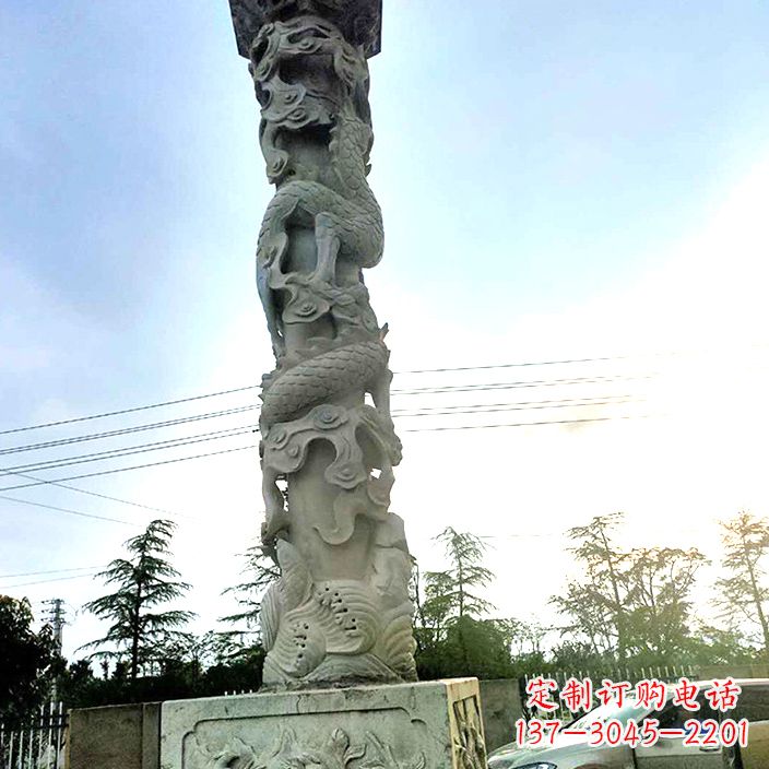 重庆精致的公园龙柱石雕