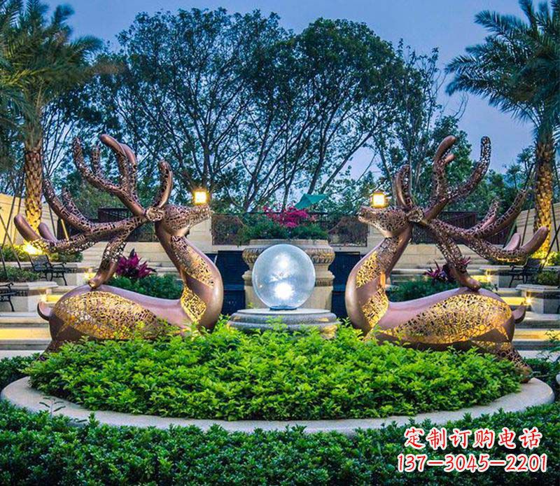 重庆梅花鹿不锈钢雕塑