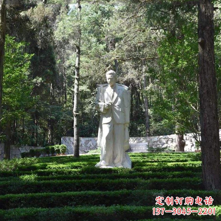 重庆聂耳汉白玉石雕塑,追随伟大作曲家的足迹