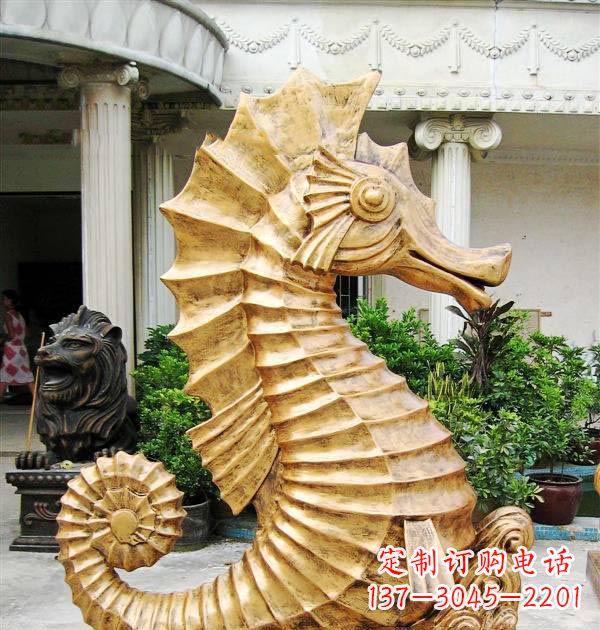 重庆公园喷水海马铜雕