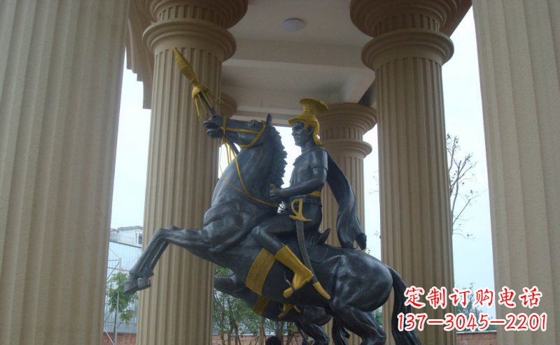 重庆公园骑马的罗马士兵人物铜雕