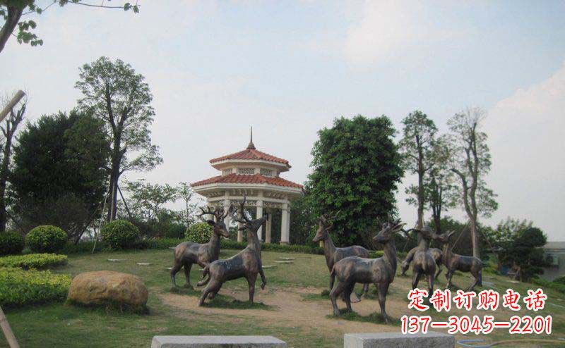 重庆公园群鹿动物铜雕