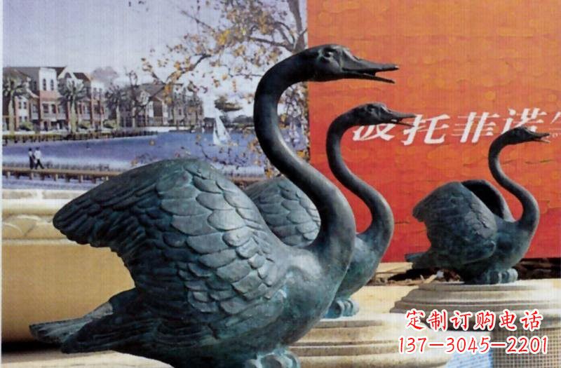 重庆公园天鹅铜雕