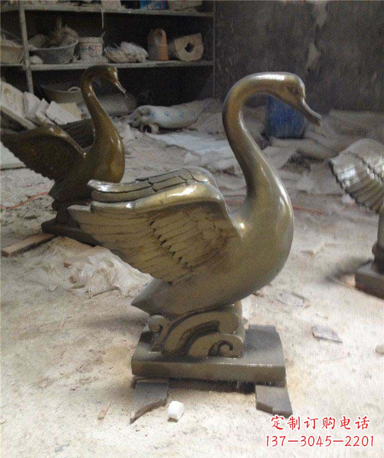 重庆公园天鹅动物铜雕
