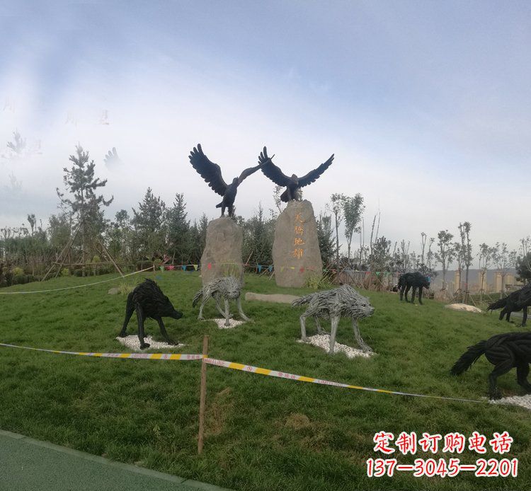 重庆公园铜雕豺狼老鹰动物雕塑