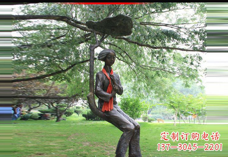 重庆公园铜雕荡秋千美女人物雕塑