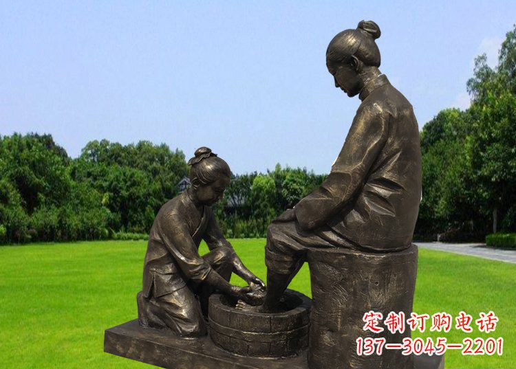 重庆公园铜雕孝敬母亲人物雕塑