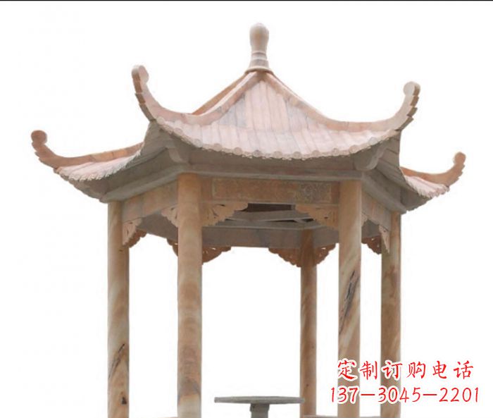 重庆美丽而优雅的公园晚霞红六角石凉亭雕塑