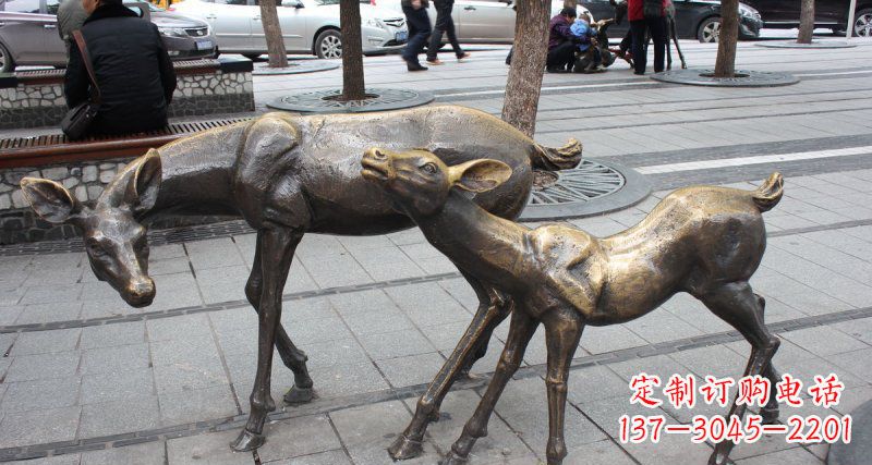 重庆公园小鹿动物铜雕 (2)