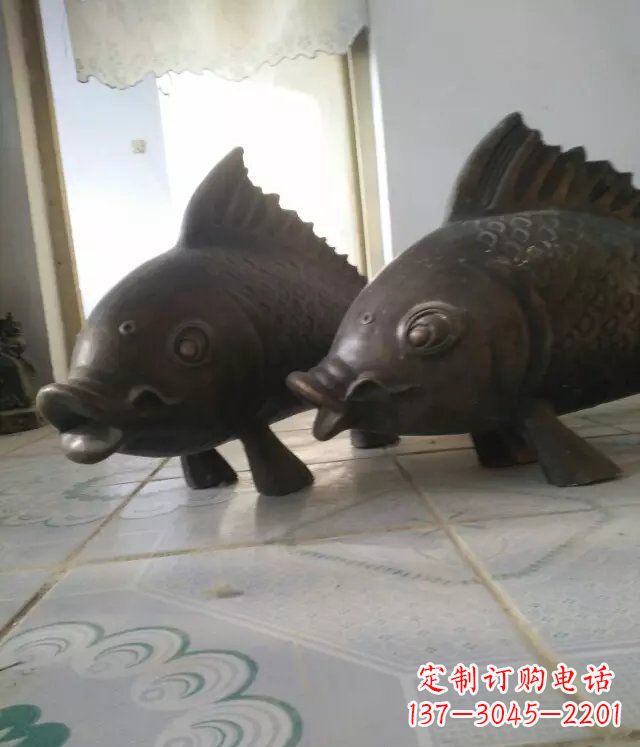 重庆公园小鱼景观动物铜雕