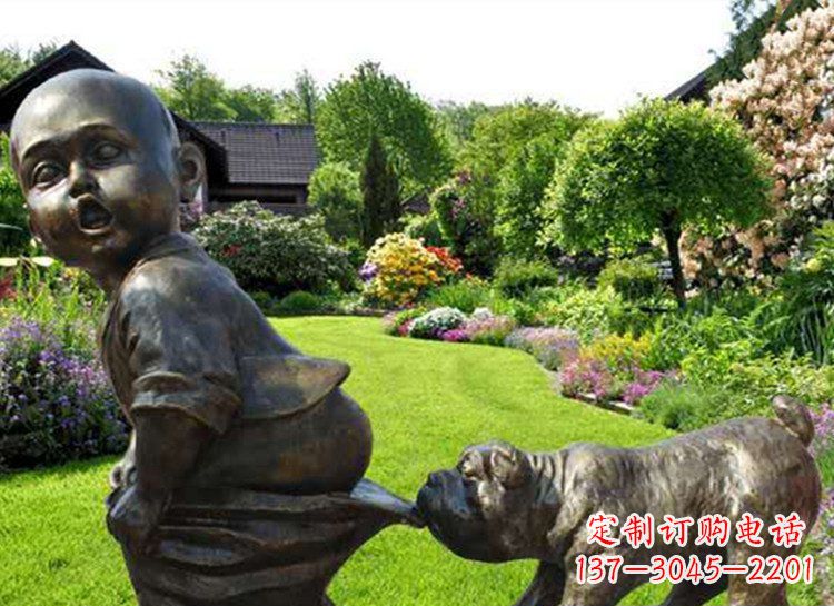 重庆小孩咬小狗大雕塑