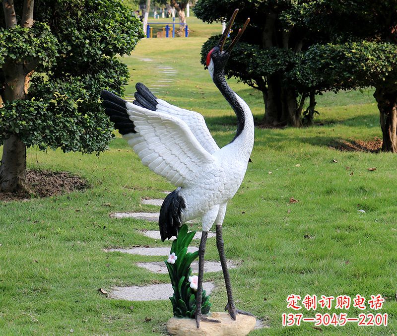 重庆古典仙鹤雕塑,融入神秘风语