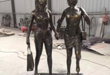 重庆铜雕女人唤醒美好回忆
