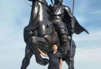 重庆以古代骑马将军为灵感的铜雕