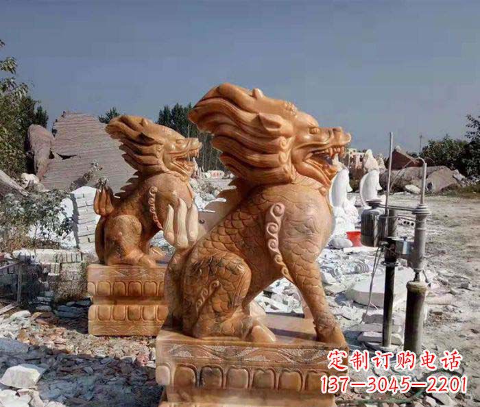 重庆古代神兽晚霞红石雕麒麟