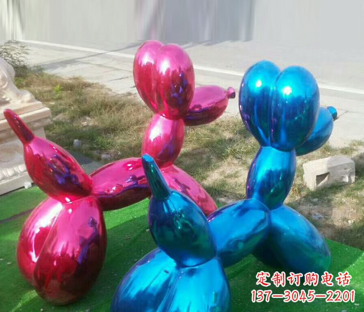 重庆中领雕塑:精美不锈钢小狗雕塑,给您带来温馨的家庭氛围!