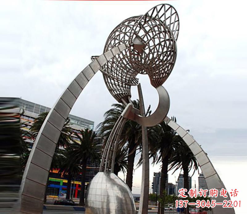 重庆汇聚海洋精髓,深邃且富有艺术感的不锈钢海螺雕塑