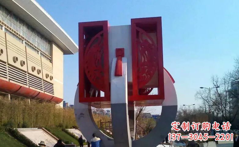 重庆广场不锈钢圆环雕塑 (2)