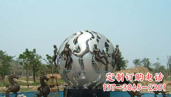 重庆高雅大气不锈钢圆球喷泉雕塑
