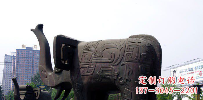 重庆广场抽象大象动物铜雕