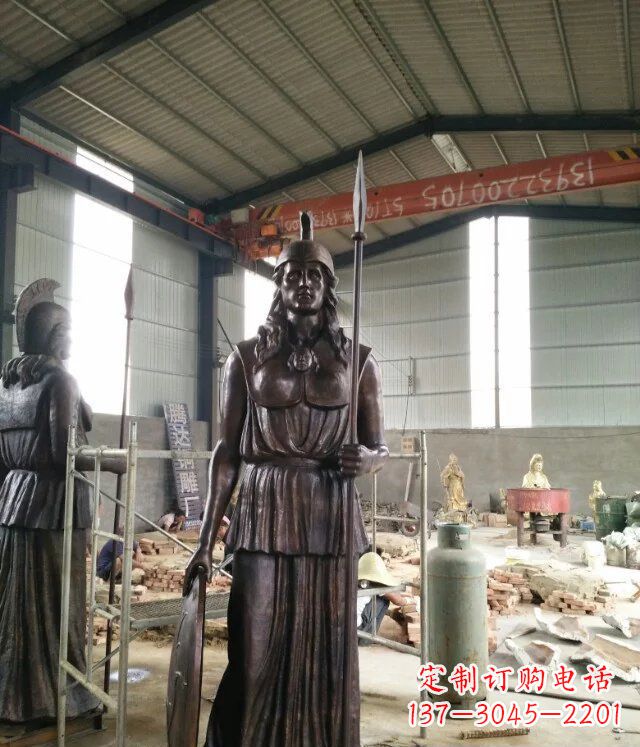 重庆广场古罗马人物铜雕