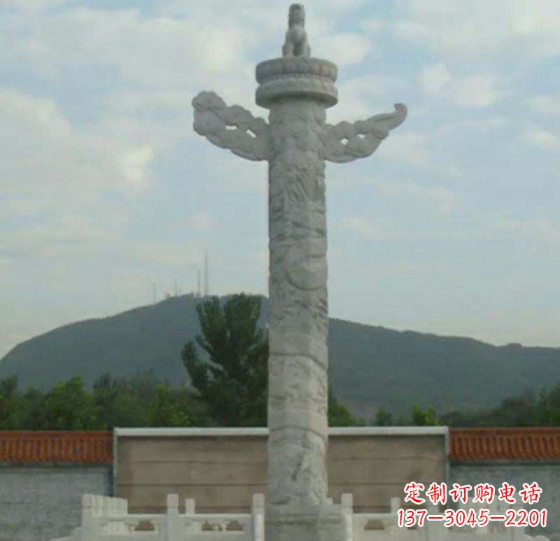 重庆广场华表石雕