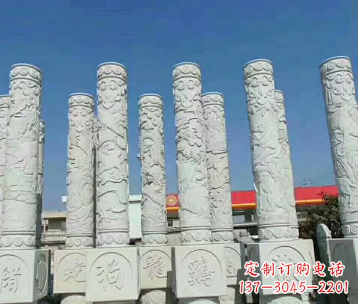重庆来自中国文化的十二生肖雕塑