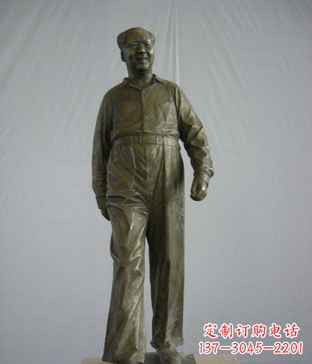 重庆广场毛主席伟人铜雕