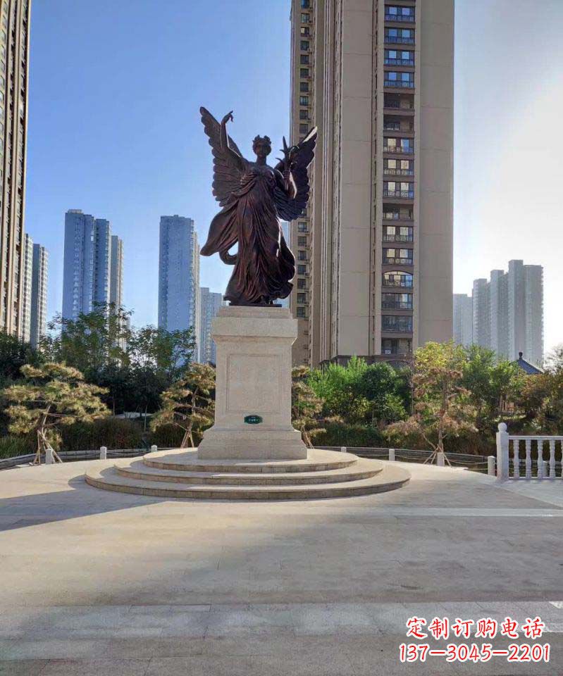 重庆广场女神铜雕