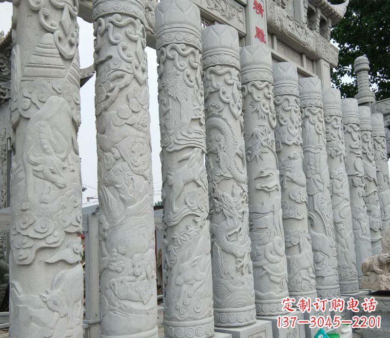 重庆中领雕塑:专业定制十二生肖石柱景观石雕