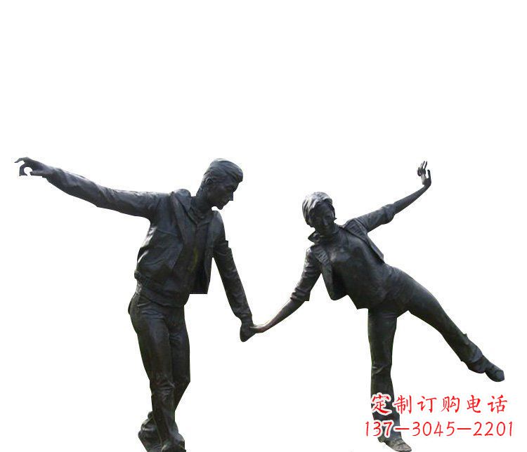 重庆广场铜雕恋人人物雕塑