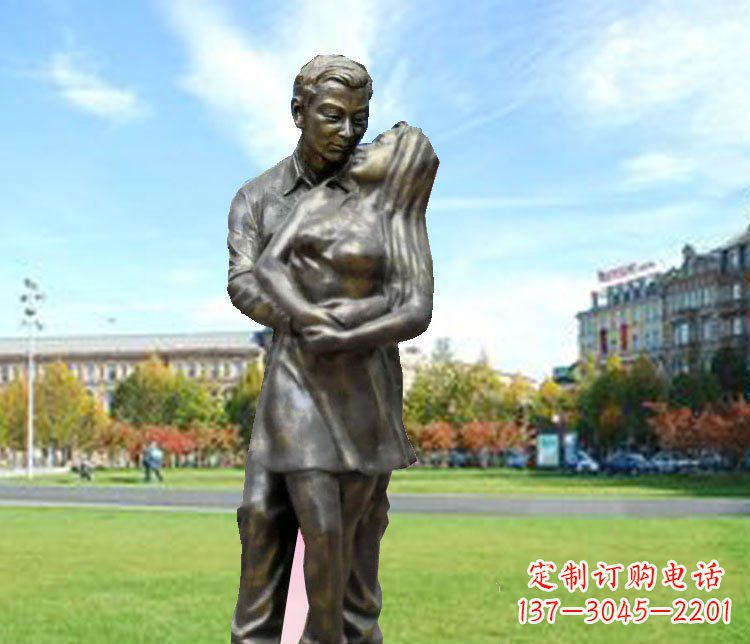 重庆一颗爱的心,用铜雕情侣人物雕塑表达